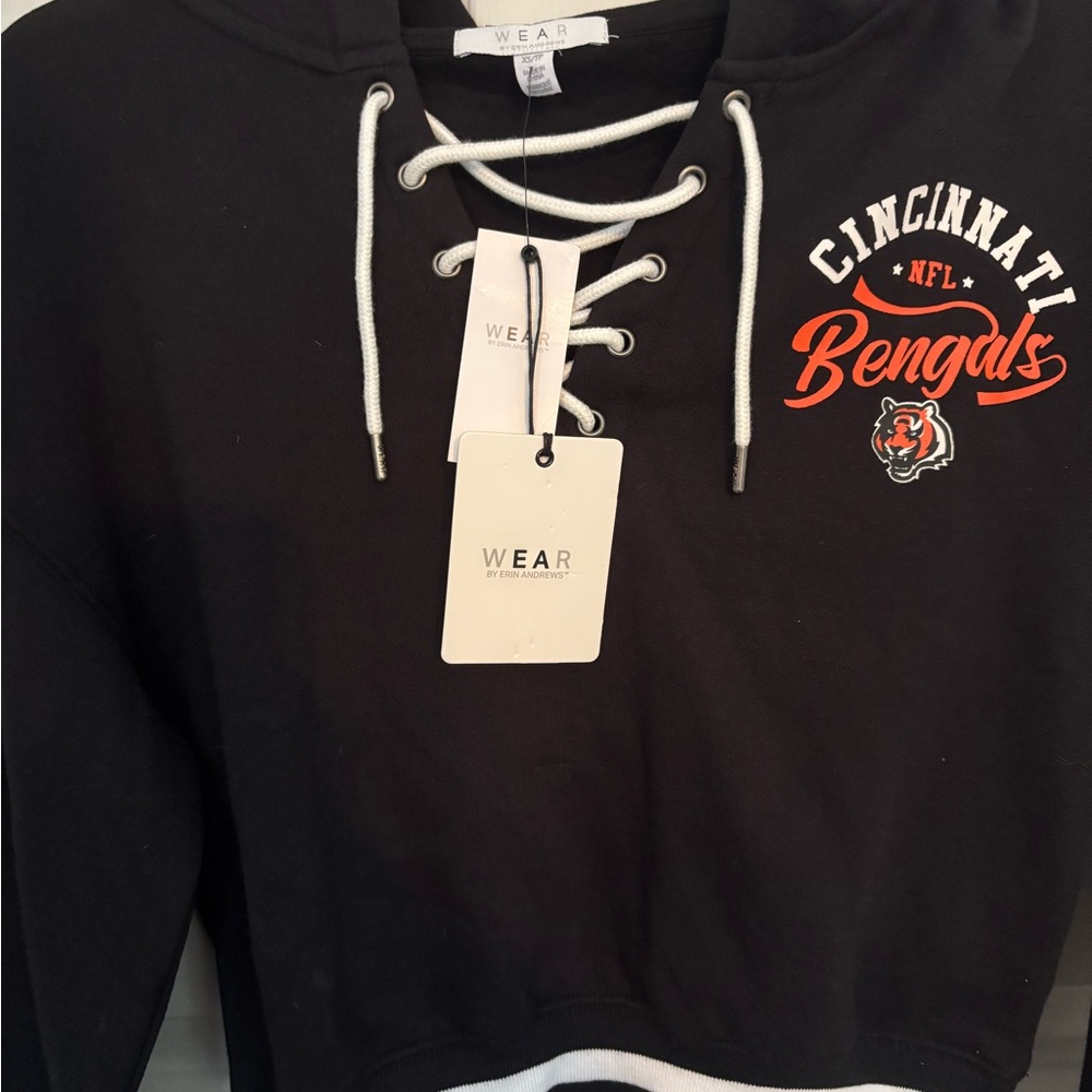 NWT Women's Black Cincinnati Bengals XS Hoodie Wear by Erin Andrew’s